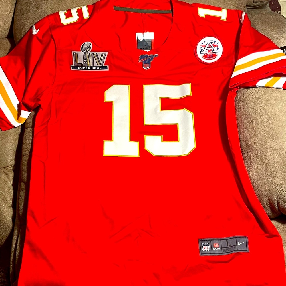 Patrick Mahomes Jersey. NWT. Large.